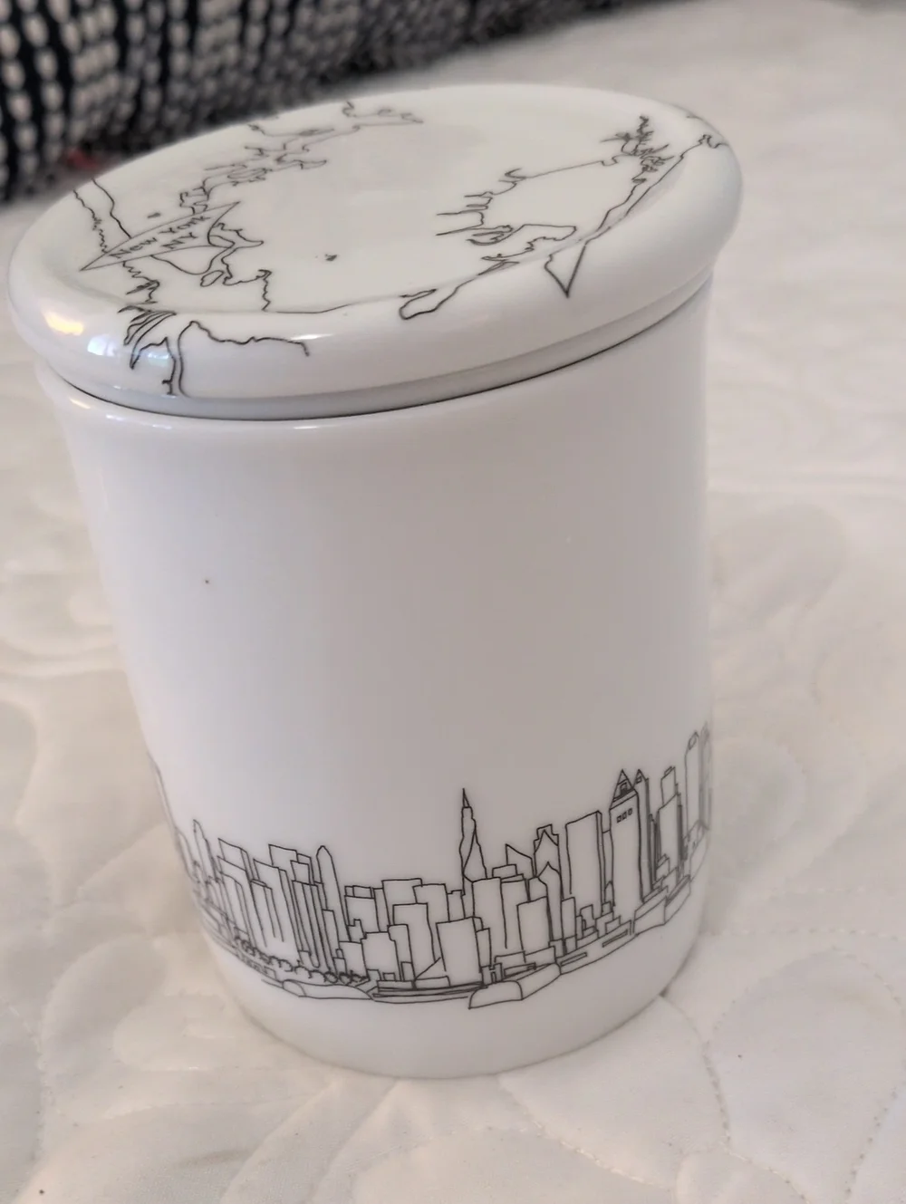 Rust Designs NY Tea Mug - Picture 2 of 12